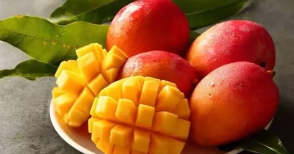 Weight Gain Fruits List in Hindi 